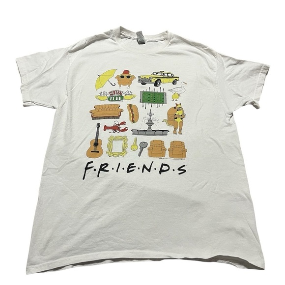 Gildan Tops - FRIENDS Graphic Tee Icons TV Show Size Large NYC Central Perk Humor Novelty